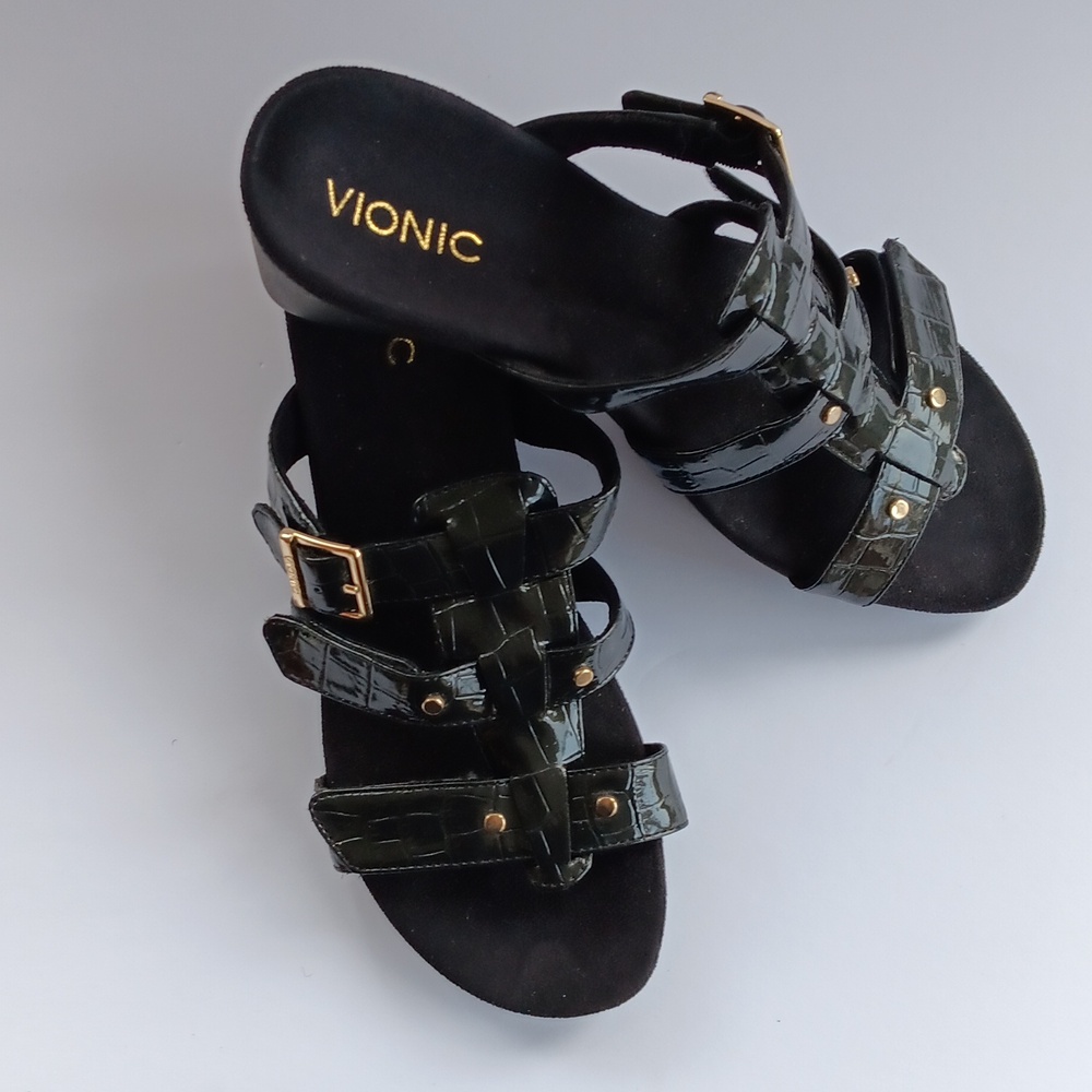 Vionic Radia Patent Croco print black slide in sandals adjustable straps Size 9